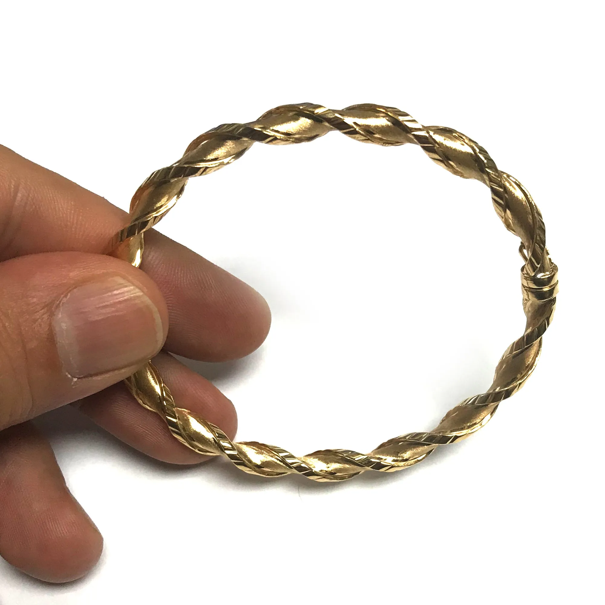 10k Yellow Gold Twisted Women's Bangle Bracelet, 7.75