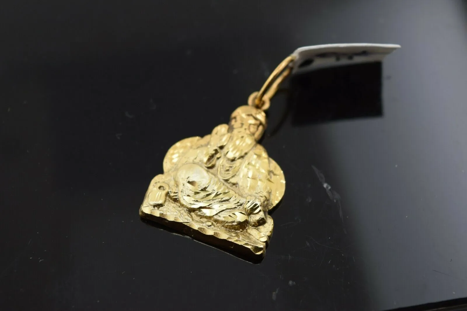 22k 22ct Solid Gold ELEGANT Simple Diamond Cut Religious Sai Baba Pendant P1519