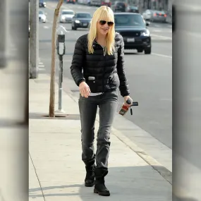 Anna Faris Puffer Jacket | Black Puffer Jacket