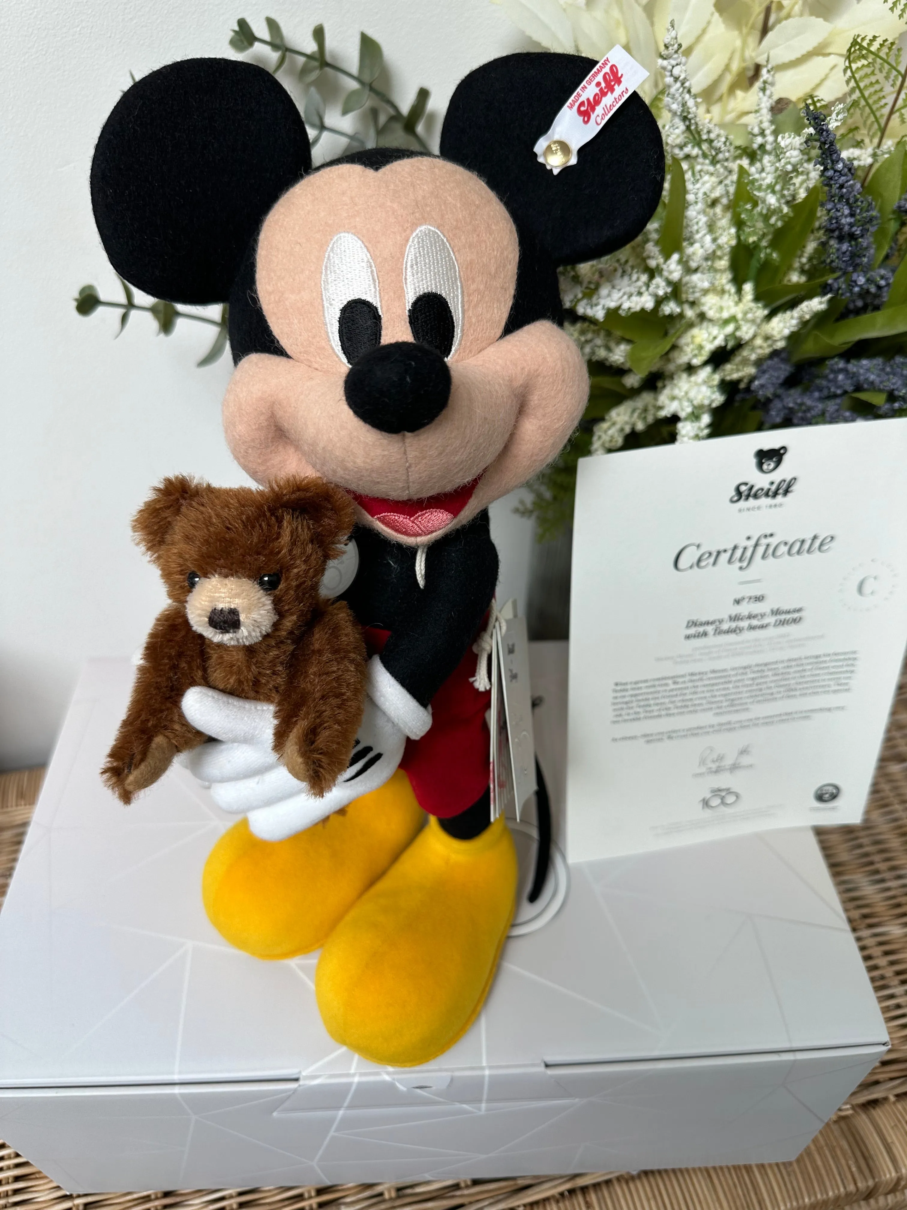 Disney Mickey Mouse with Teddy Bear Steiff Limited Edition D100 No 730