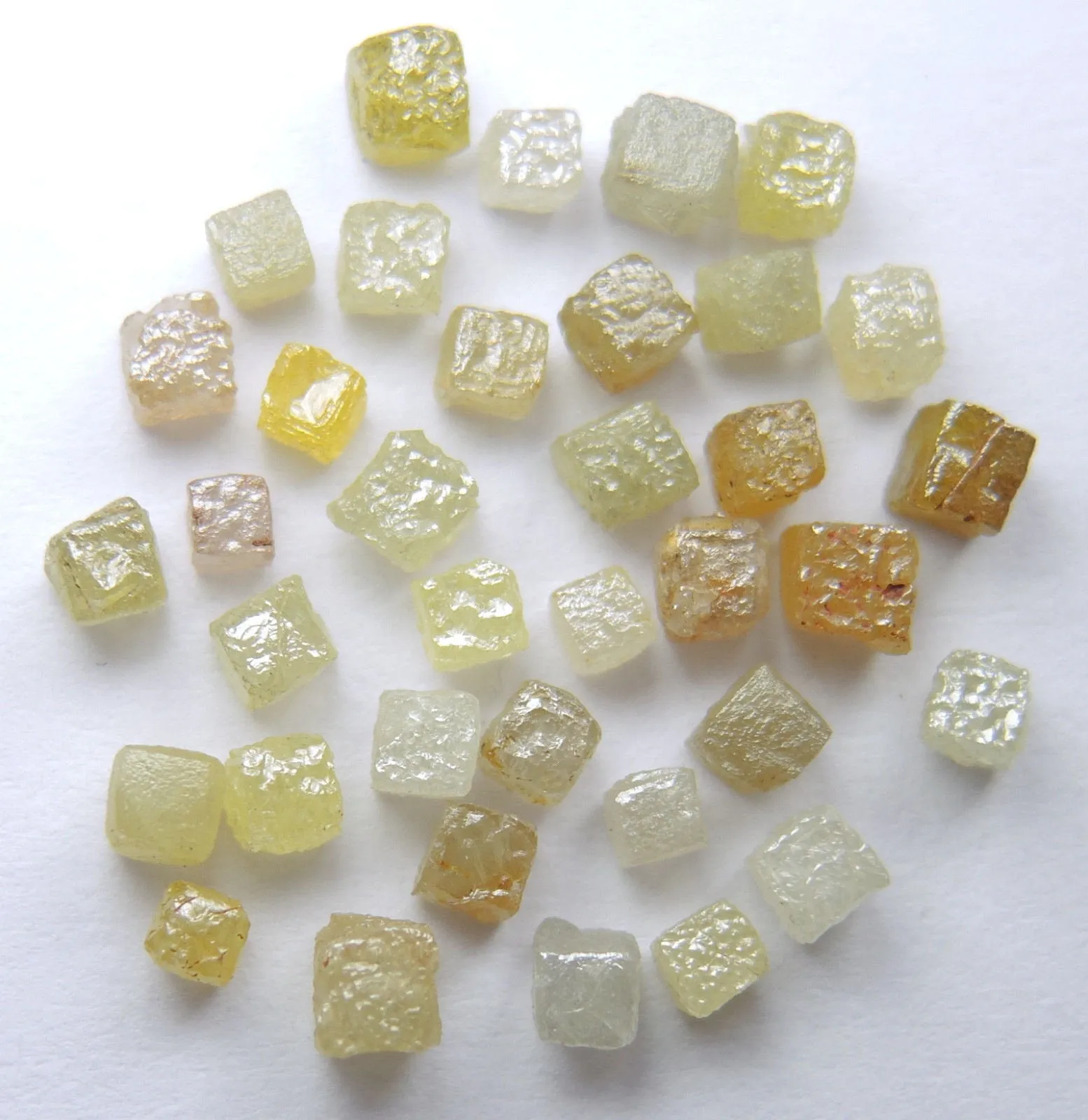 Natural Loose Diamond Rough Cube Mix Color I3 Clarity 1.00 to 4.00MM 1.00 ct Q73