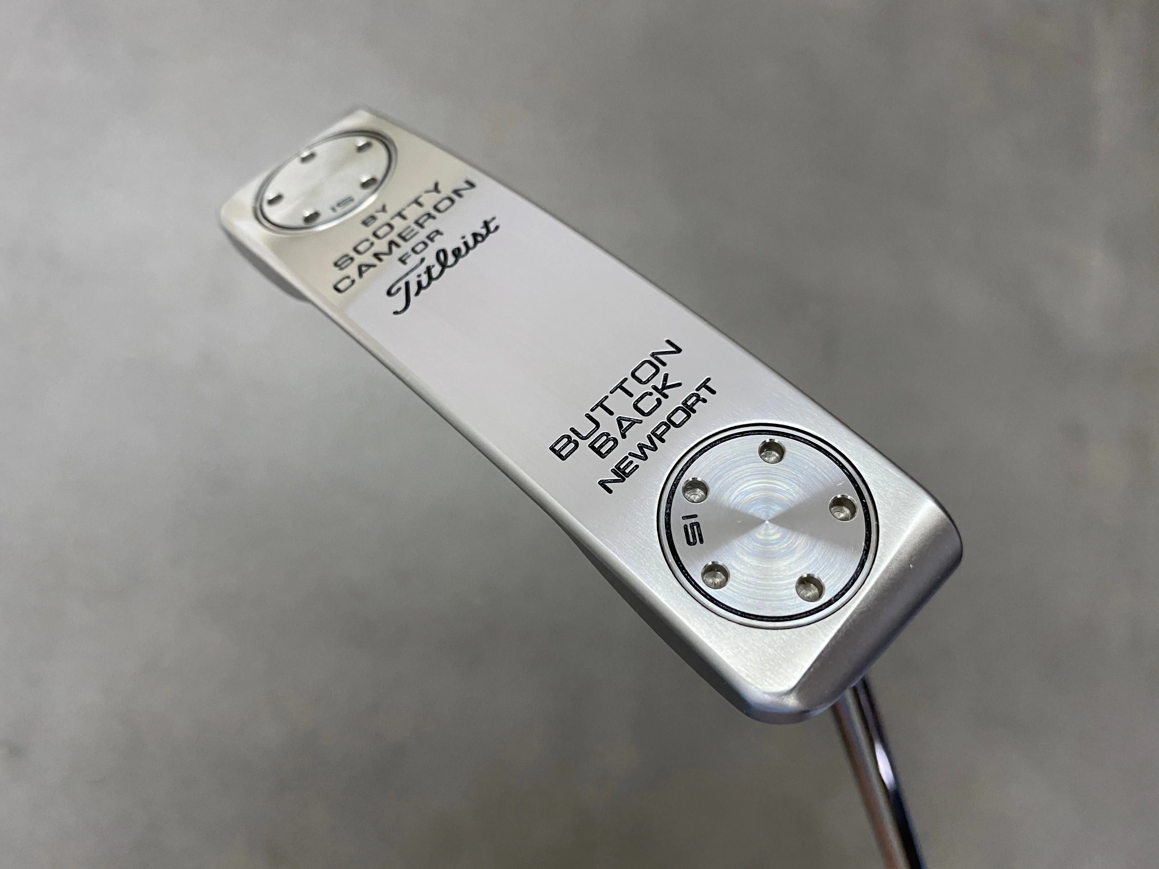 Scotty Cameron Putters Button Back Newport 34”